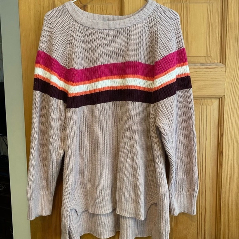 EXPRESS SWEATER SIZE EXTRA SMALL HI LO OVERSIZED STYLE STRIPED